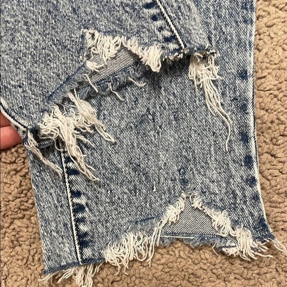 Women's Blue Distressed Jeans - Picture 4 of 6
